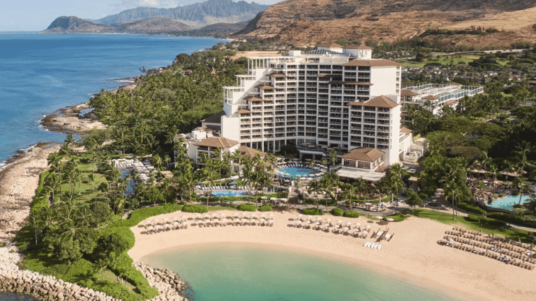 Olukai Ultimate Hawaiian Getaway